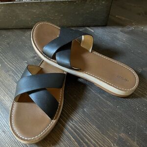Olukai black sandals